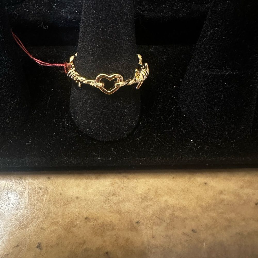 Gold plated Heart Ring. Size 7.